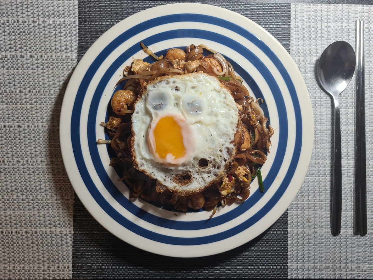 AngmoChabo's tweet photo. #cheffrances #dishoftheday ππ
Today's Menu -
Char Kueh Tiaw topped with crispy egg #ckt
#charkuehtiaw #homecooking #DOTD #franceskitchen #mykitchen #foodporn #ilovefood #akaangmo #foodforthesoul #ηζζ‘ https://t.co/NIxg4SAM5H