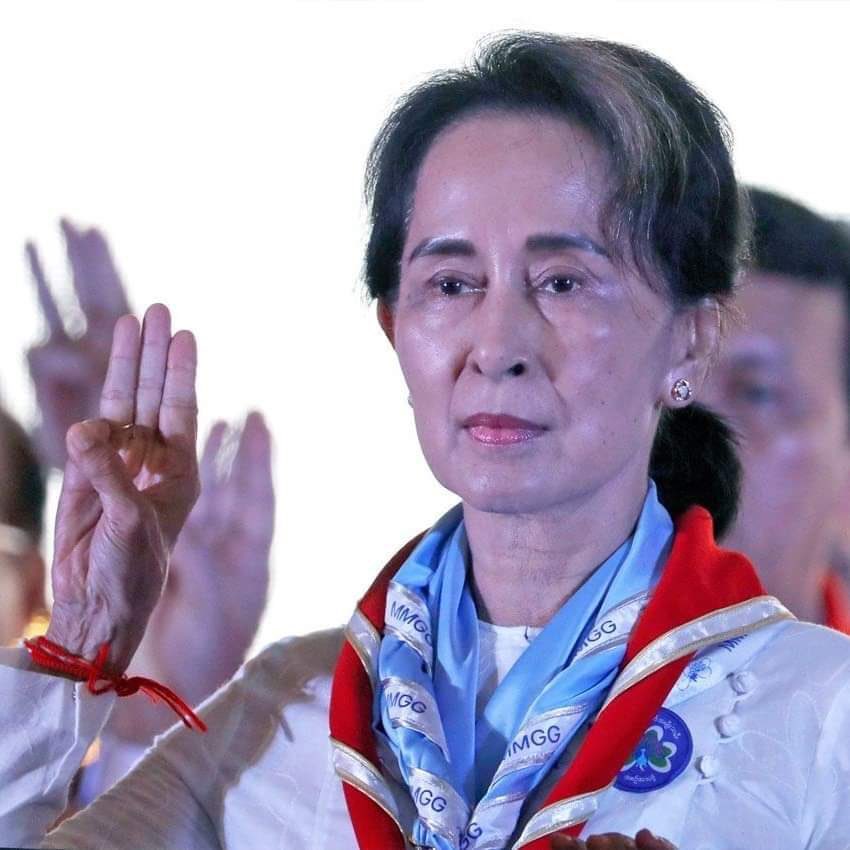 #CivilDisobdienceMovement 
#JusticeForMyanmar 
We Need Democracy!!!