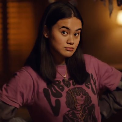 Rachel Valdez  @itzmartinaolShe’s a babyyyyy! Our new interuptus.. can’t wait to see more of her story! The cheeky lil thang!Oh and FR her singing voice *chefs kiss*  #WynonnaEarp  #FiveForWynonna  @SYFY  @NBCUniversal  @nbcentpr
