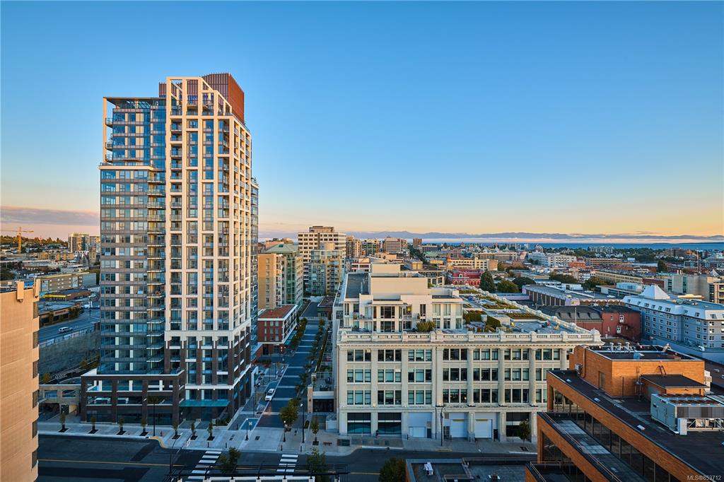 4 sales over the last week!  The market is not slowing down!