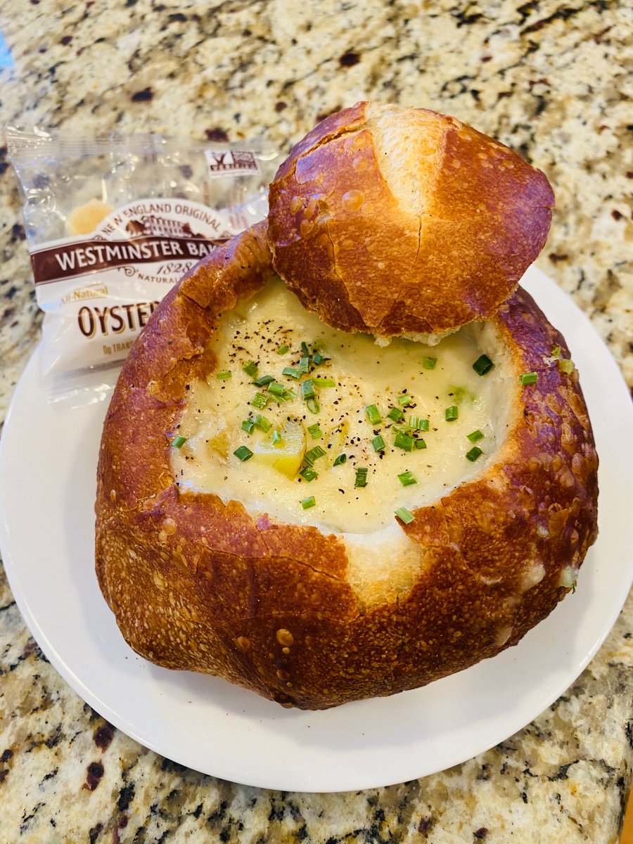 aszymczak_fcs's tweet photo. Catering classes have been busy learning all about regional cuisine! This week’s “What’s on the Menu Wednesday” demo consisted of New England clam chowder. 🥣 #leydenpride @MrsStockard https://t.co/R0d05s6VYX