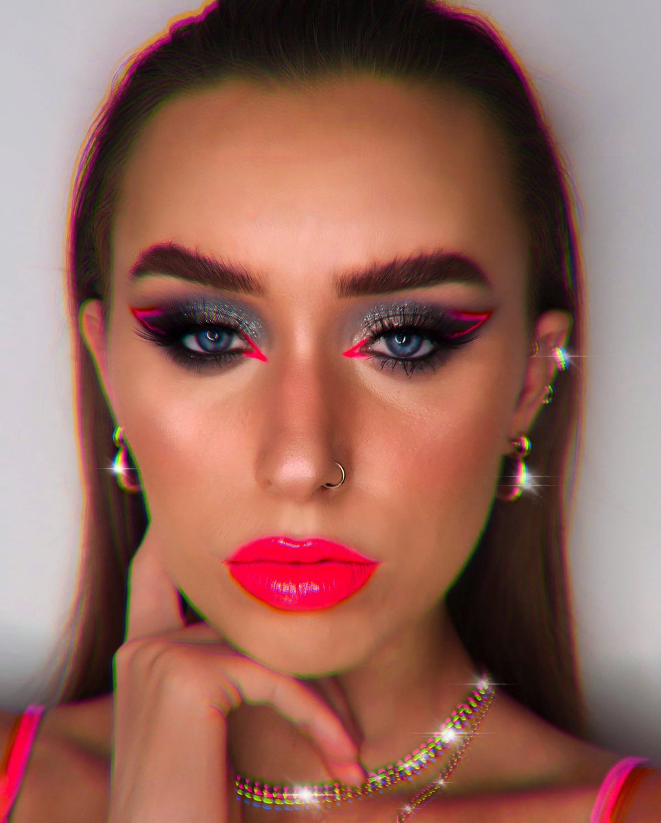 emmafarrellx's tweet photo. ๐
Inspired by @ valya_lelyukh on insta
PRODUCTS
@ABHcosmetics @norvina Electric Cake Liner
@MACcosmetics Sheertone Blush Peaches
@MACcosmetics Mineralize Skinfinish Dark Tan
@MorpheBrushes Micro Brow Pencil
@bperfectcosm Clientele Palette
#anastasiabeverlyhills #abhprsearch https://t.co/ij5T0fxG6M