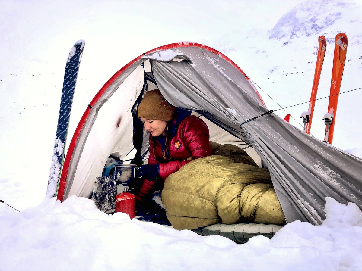 Snowed in with your Burrow? Doesn't get better than that!❄⛷

#hammockgear #hammocks #hammocklife #hammockcamping #camping #backpacking #ultralightbackpacking #ultralightgear #outdoorgear #getoutside #takeahike #outdoors #wanderlust #madeinamerica #madeinohio