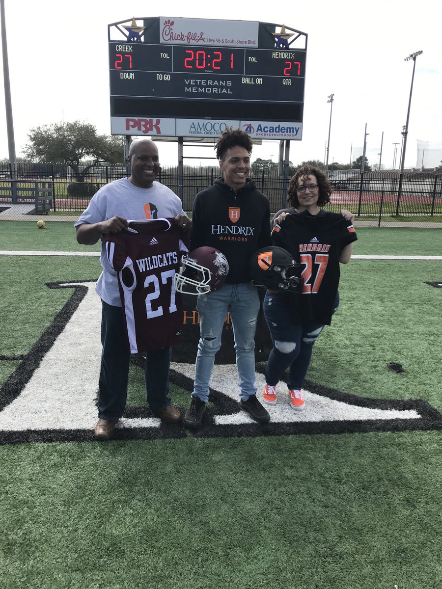 CCWildcatFB's tweet photo. Congrats to Clear Creek Wildcat, Rayfield Conley, who signed with Hendrix College.  Best of Luck!
Go Wildcats!  Go Warriors! https://t.co/Mvu4GUNld0