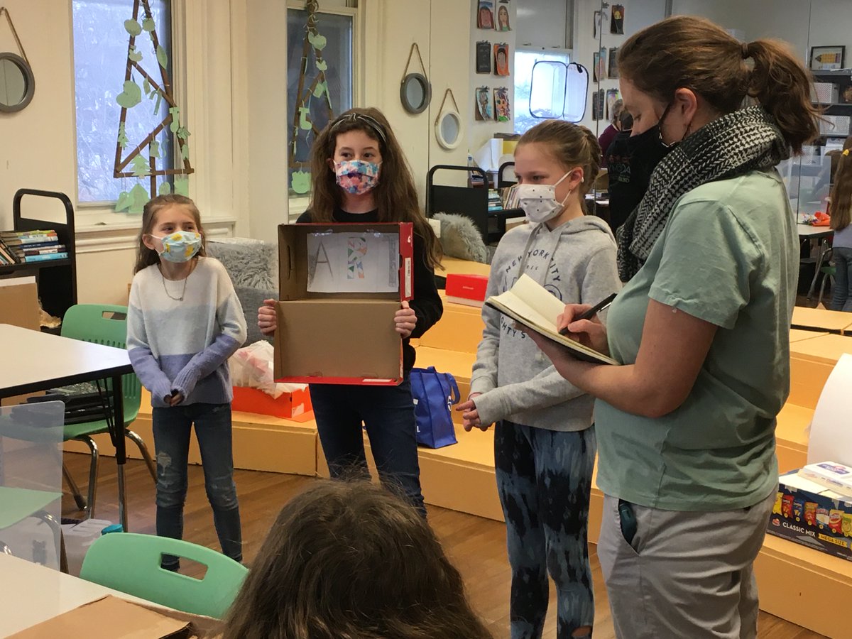 AFPASPS's tweet image. @AFPASPS students present mock up mural ideas to Placeworks Resident artist Lillian Fitzpatrick.  Special thanks to @sgfmuseum and @CFOzarks @officialSPS #spschoice