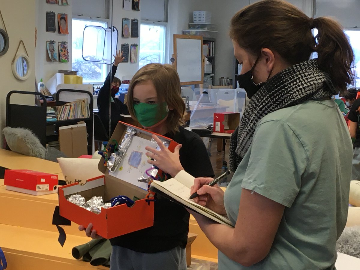 AFPASPS's tweet image. @AFPASPS students present mock up mural ideas to Placeworks Resident artist Lillian Fitzpatrick.  Special thanks to @sgfmuseum and @CFOzarks @officialSPS #spschoice