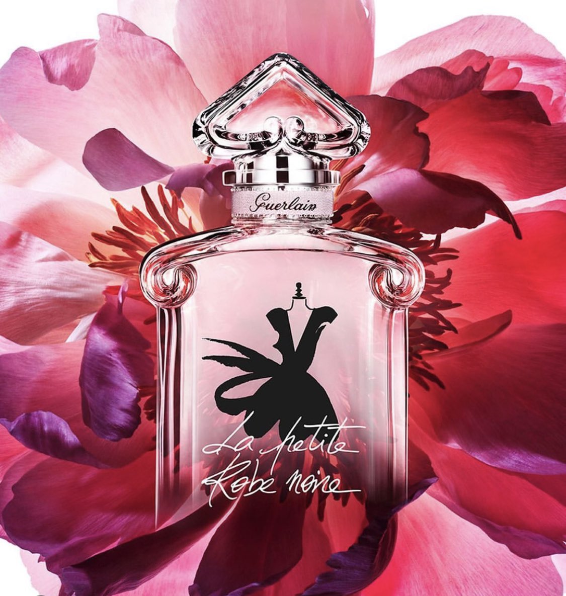 BeautyFreshLtd's tweet photo. Will you be my Valentine? 💕

The legendary “inverted heart” bottle has been given a bold, modern new spin. In its crystalline transparency tinted a delicate luminous pink, a deceptively casual, yet utterly chic dress is revealed

Shop here: https://t.co/fJFZkkR1Fy

#valentines https://t.co/PsItPeBgDE