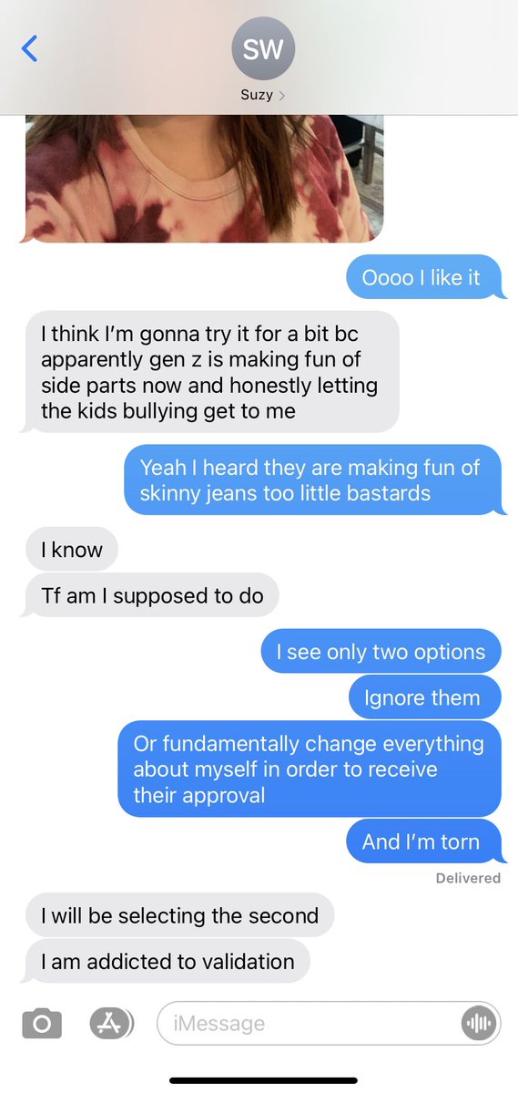 emwatts96's tweet photo. Suzy and I discussing current affairs https://t.co/fsI0RDtnq4