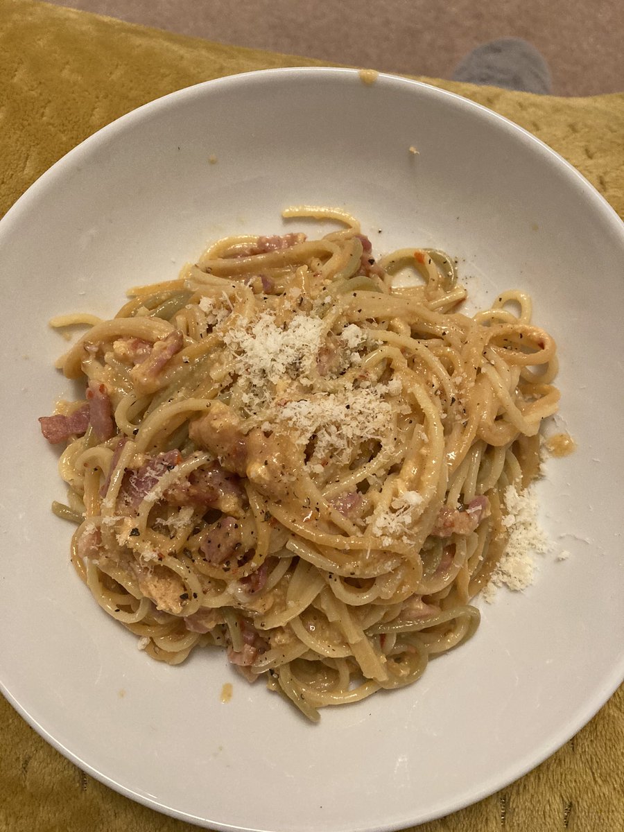Margs92's tweet photo. My lockdown achievement is perfecting @chrissyteigen ‘s spicy miso pasta 😍😍😍😍😍 https://t.co/IxdOhpbl0k