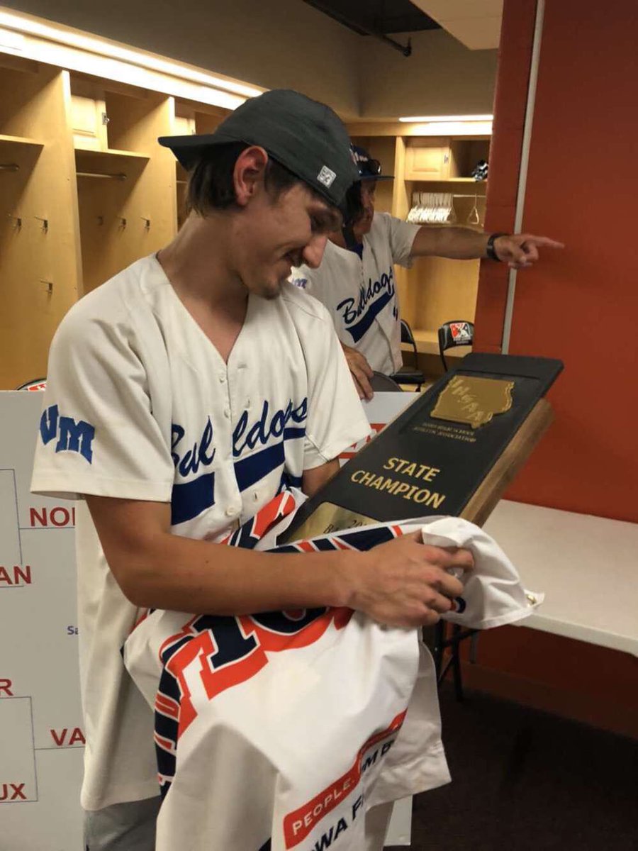 Brett Berg tweet media