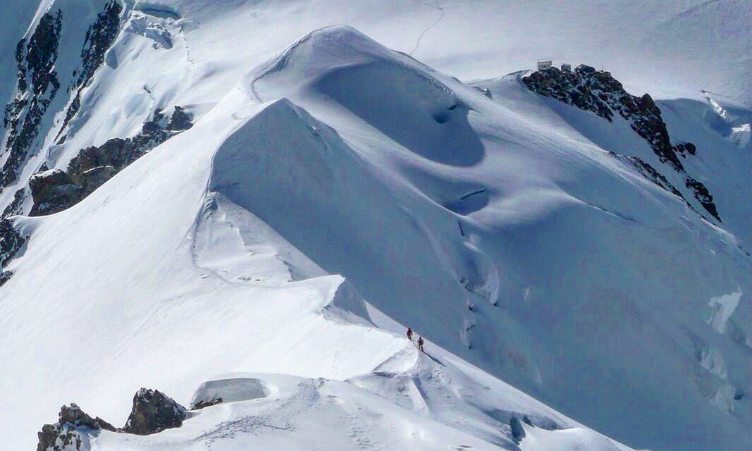 Icicle Mountaineering Spot The Climbers A Team Of Icicle Climbers Descends The Bosses Arete Cornices And Seracs Like Ice Cream Scoops Of Snow Towards The Distant Vallot Shelter