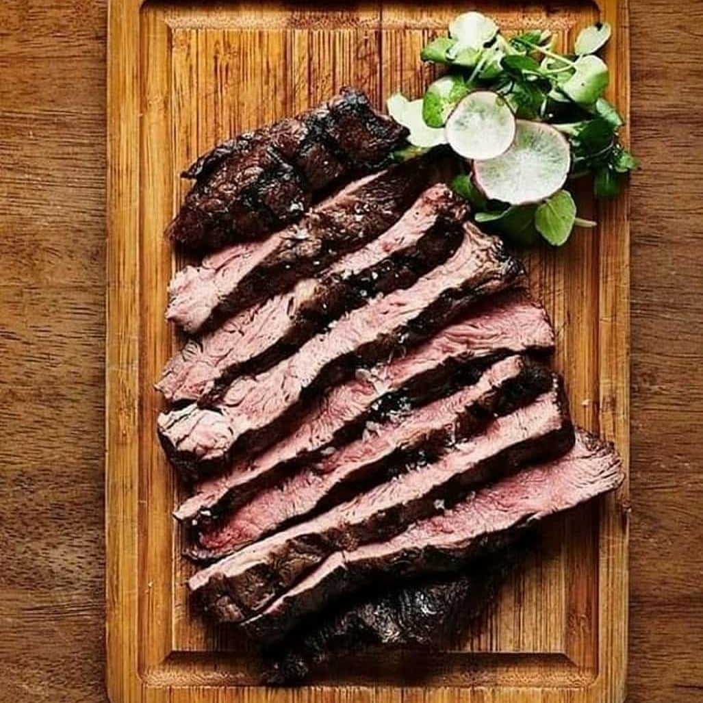 It's dinner time 🥩🔥 Order now via all major platforms!! 
.
.
.
.
#wednesdayvibes #steakhouse #steakdinner #steakrestaurant #flatironsteak #ribeyesteak #foods #foodstagram