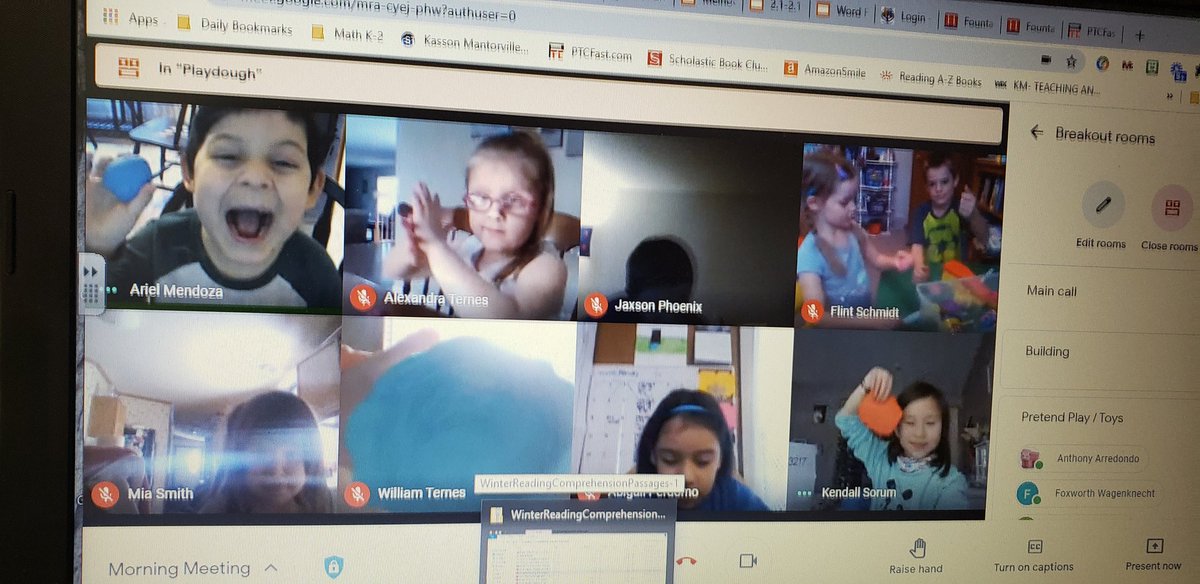 DegroodMegan's tweet image. @KMElem K-2 Flex Learners started off February with I Love to Read Month, Groundhogs Day and Global Play Day! #FlexLearning #KometsRead21 #ILovetoReadMonth #GSPD2021