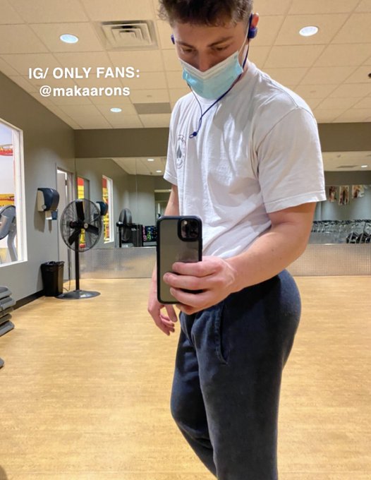 😝 https://t.co/JBYewr2tpK