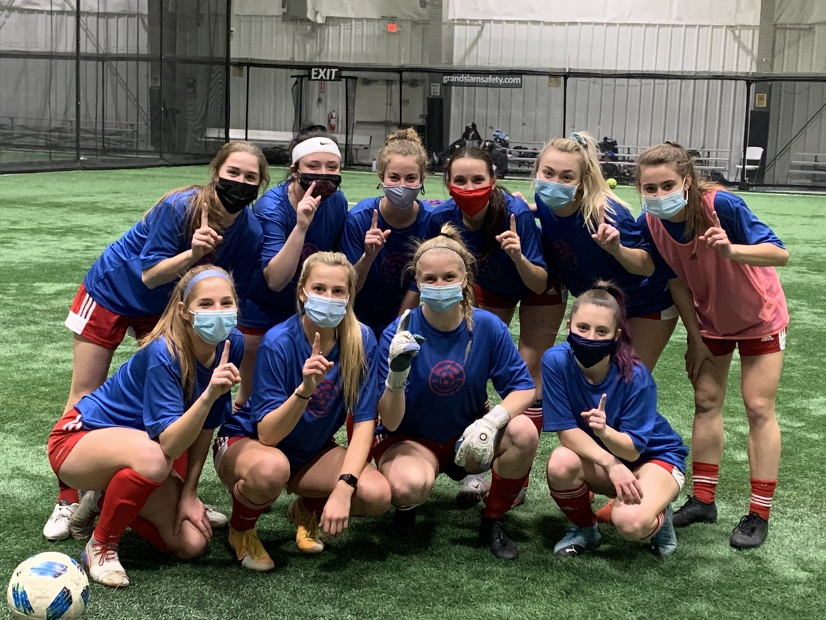 Beadling 2003/2004 Girls Academy tweet media