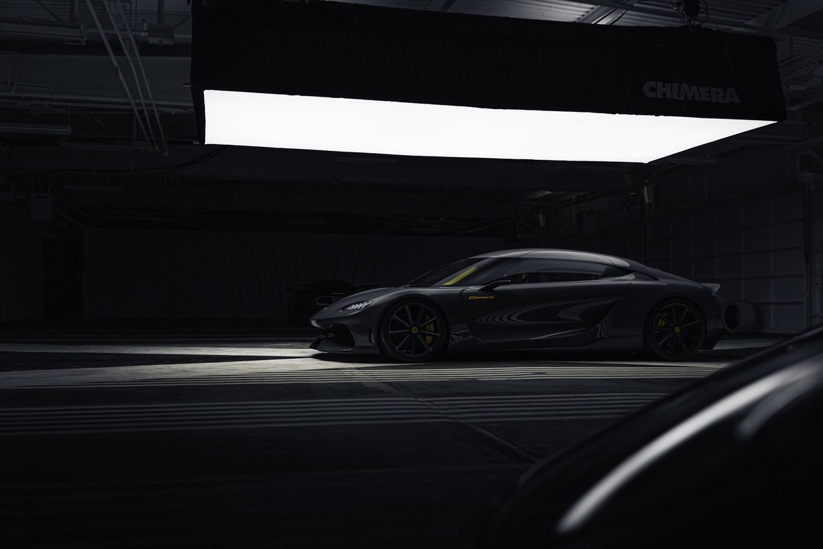 Koenigsegg Gemera, only 300 being made, $1.9 Million, Worlds first 4 seater Hypercar, 1,677 horsepower, and the photos from my 1 on 1 studio session with this monster. 📸