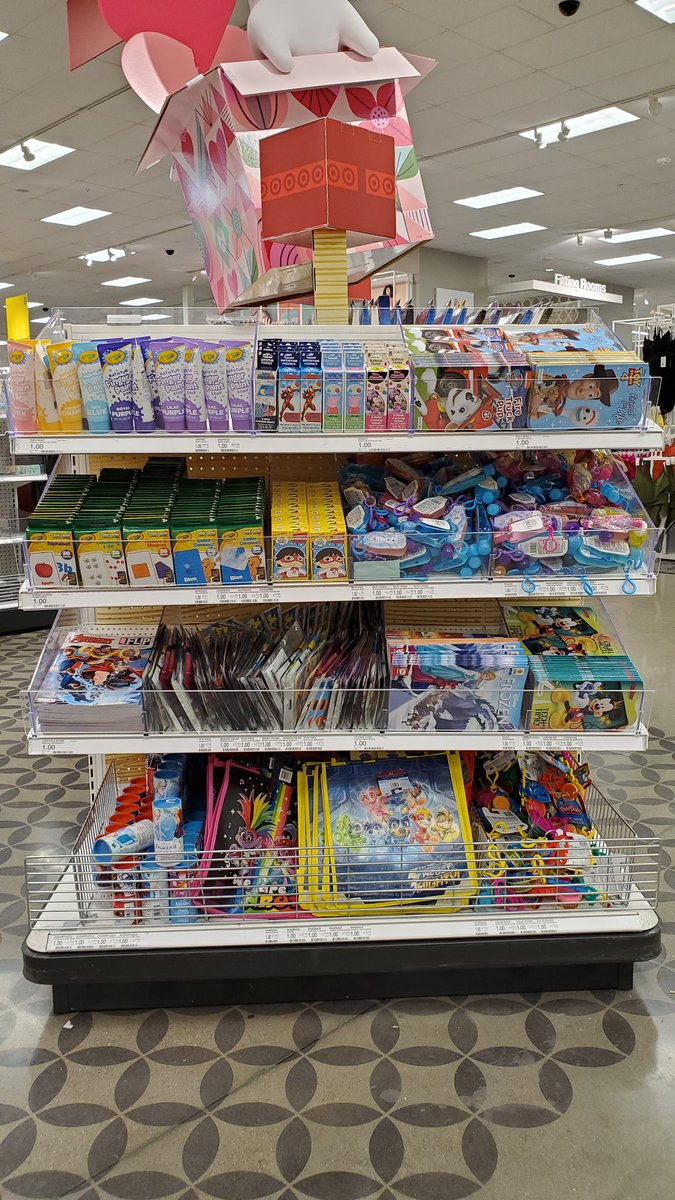 Mandy4Target's tweet image. When you give a new challenge and your team says "Challenge Accepted"!!! #2487 #TargetColumbusNewAlbany @PStrodes @lindsey3095 @Shimell_Hagwood