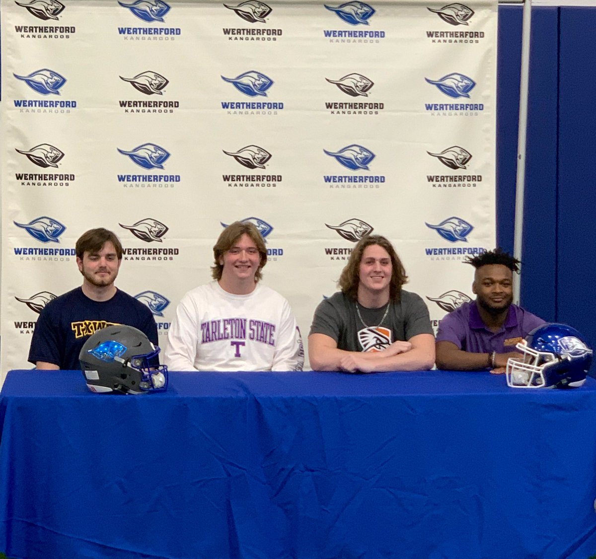 coach_mullinnix's tweet photo. Proud of these guys!! #NationalSigningDay #RooFootball https://t.co/GpcbYR6SRt