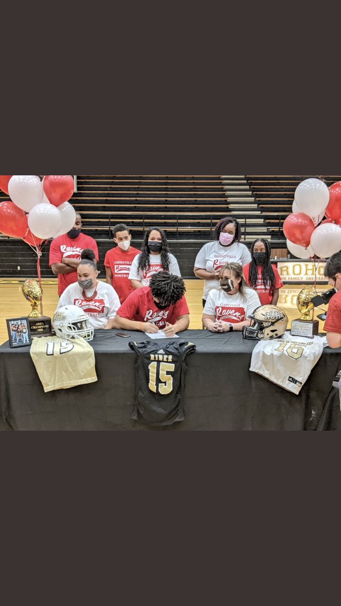 isaiah_wetzel's tweet photo. When Adversity hit, I went hard , I ain’t take the Easy Route. #JUCOPRODUCT #BetOnMe #Wetz https://t.co/fL4zLKJvXG