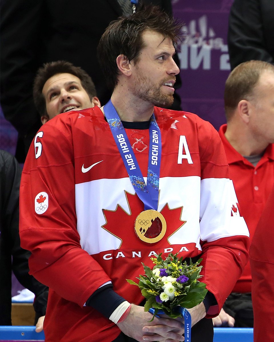  𝟸𝟹/𝟶𝟸/𝟸𝟶𝟷𝟺 Remporte la médaille d’or pour le Canada aux Jeux olympiques de Sotchi, avec Carey Price. Wins gold with Canada at the 2014 Olympic Games in Sochi with Carey Price.