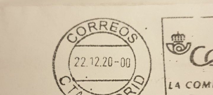 Wow <a href="/Correos/">Correos</a> , acabo de recibir una felicitación de Navidad matasellada el 22 de diciembre, enviada desde menos de 40 km de distancia. No estoy seguro de qué navidad me han felicitado, si esta o la siguiente.