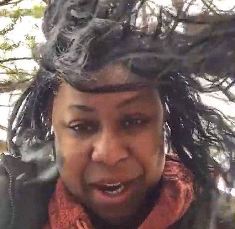 BigLegLittleLeg's tweet photo. @thehappyvirgo You’re too weak to even wear your natural hair instead of synthetic cheap azz wigs. STFU! https://t.co/pITGqpqgh0