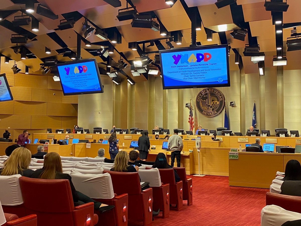 strongfuturelv's tweet photo. Exciting day for the Youth Neighborhood Association Partnership Program (YNAPP) grant recipients at the @CityOfLasVegas Council meeting! $26,949.37 was awarded for 27 groups to begin implementing their #YNAPP service projects. For more info visit https://t.co/rXGZuEWHKN https://t.co/YqdDguqQba