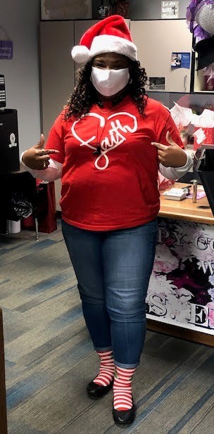 KennemerMS's tweet photo. Today we honor Ms. Ellison. She's been a counselor for 8 years. She loves being an advocate for students &amp; helping them reach their full potential.  She says, "I can’t promise to fix all your problems, but I can promise that you won’t have to face them alone.: https://t.co/EZsgWTuB7U
