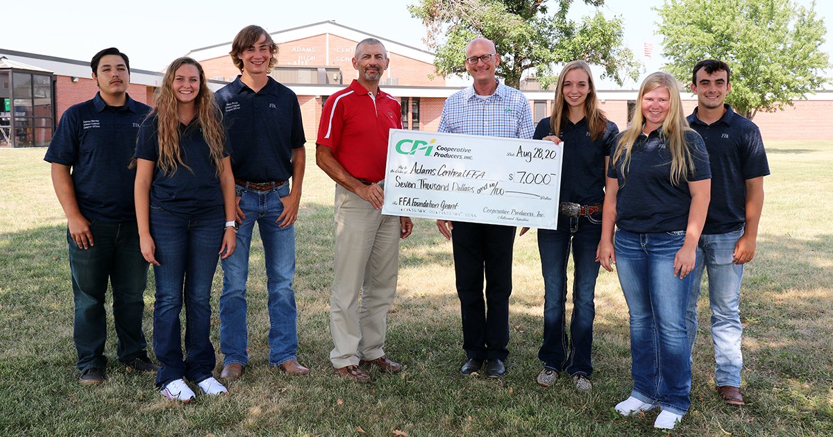 CPI_coop's tweet photo. We selected @adamscentralFFA to receive a $3,500 local chapter grant to help build a student research & learning greenhouse. In addition to the grant, we utilized the Land O’Lakes Member Co-op Match program to provide additional funding. #FFAWeek #AddingValueSharingSuccess https://t.co/WORShnv6uD