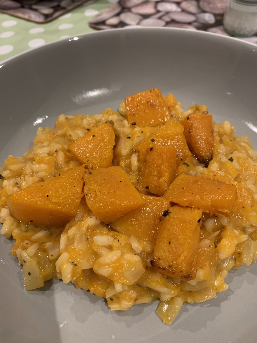 doran_miss's tweet photo. #astleyasks My favourite act of Kindness is to make dinner for everyone in my family! Putting effort into cooking something for your family can be a fun thing to do and you can try new food together! Here are some pictures of meals I’ve made this week! @Astley_Primary https://t.co/JHAzkmQsxs