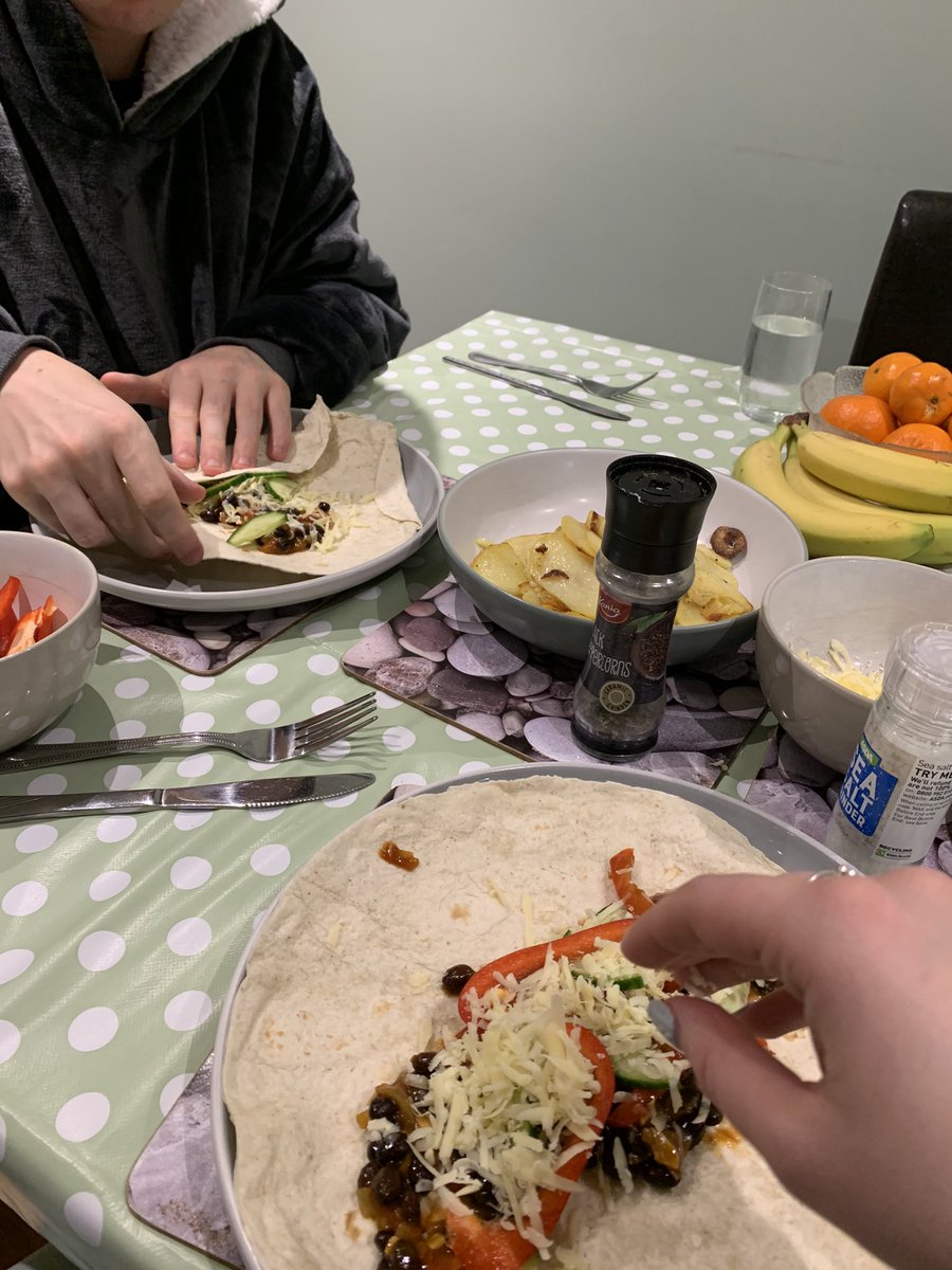 doran_miss's tweet photo. #astleyasks My favourite act of Kindness is to make dinner for everyone in my family! Putting effort into cooking something for your family can be a fun thing to do and you can try new food together! Here are some pictures of meals I’ve made this week! @Astley_Primary https://t.co/JHAzkmQsxs