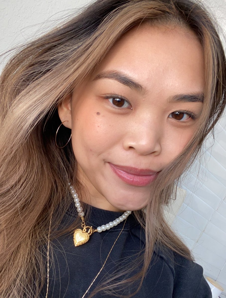 honeylockco's tweet photo. My fav pictures of us in a honeylock locket 💕💖💓 https://t.co/J3I2Qs0g3S