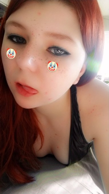 Check out my new leather 🥵😘 so cozy 🥰  https://t.co/4hUQPNm6Dj https://t.co/G5PnOCcfqw