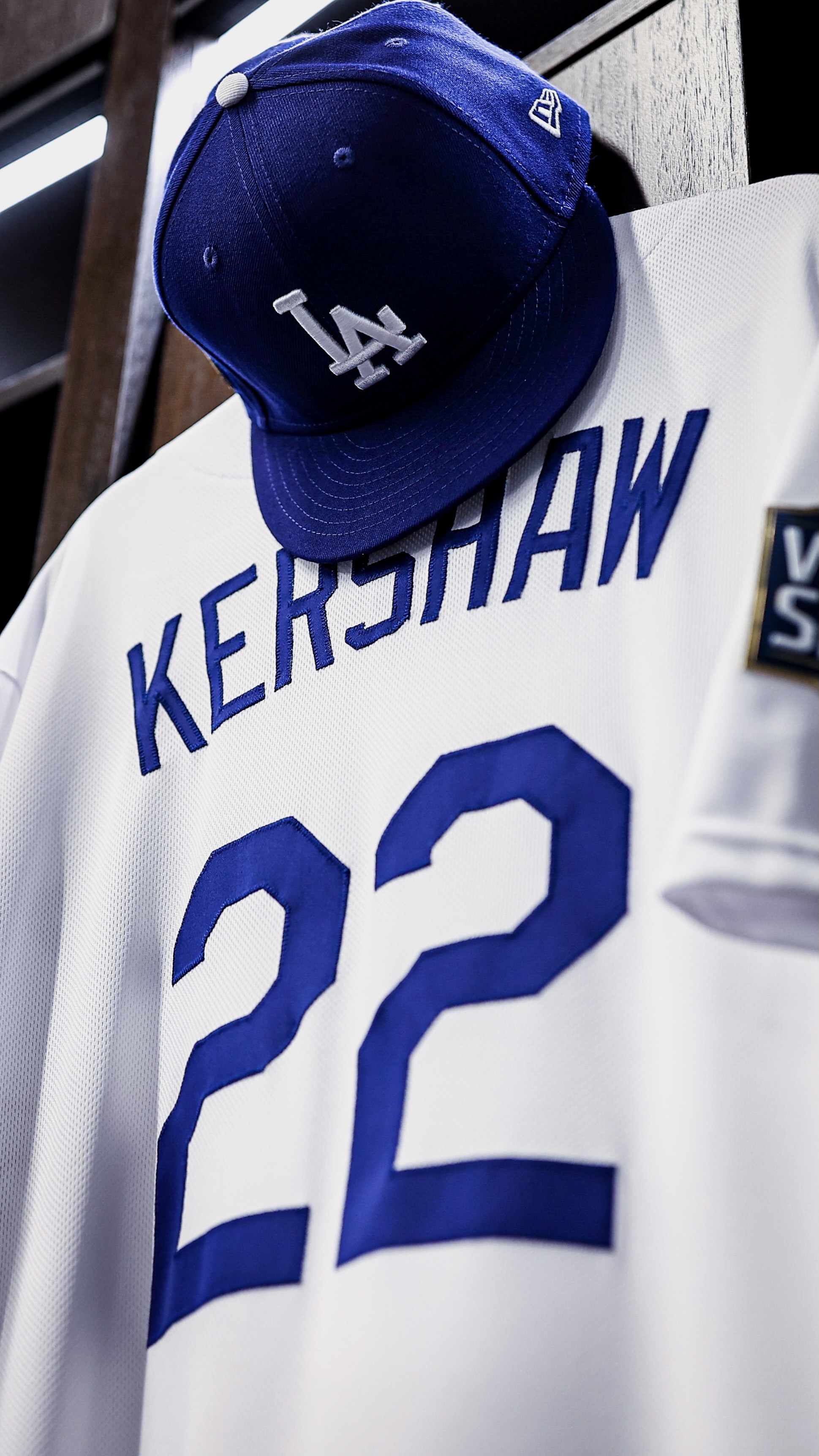 Los Angeles Dodgers on X: Best jersey in baseball and it's not even close.  #WallpaperWednesday  / X