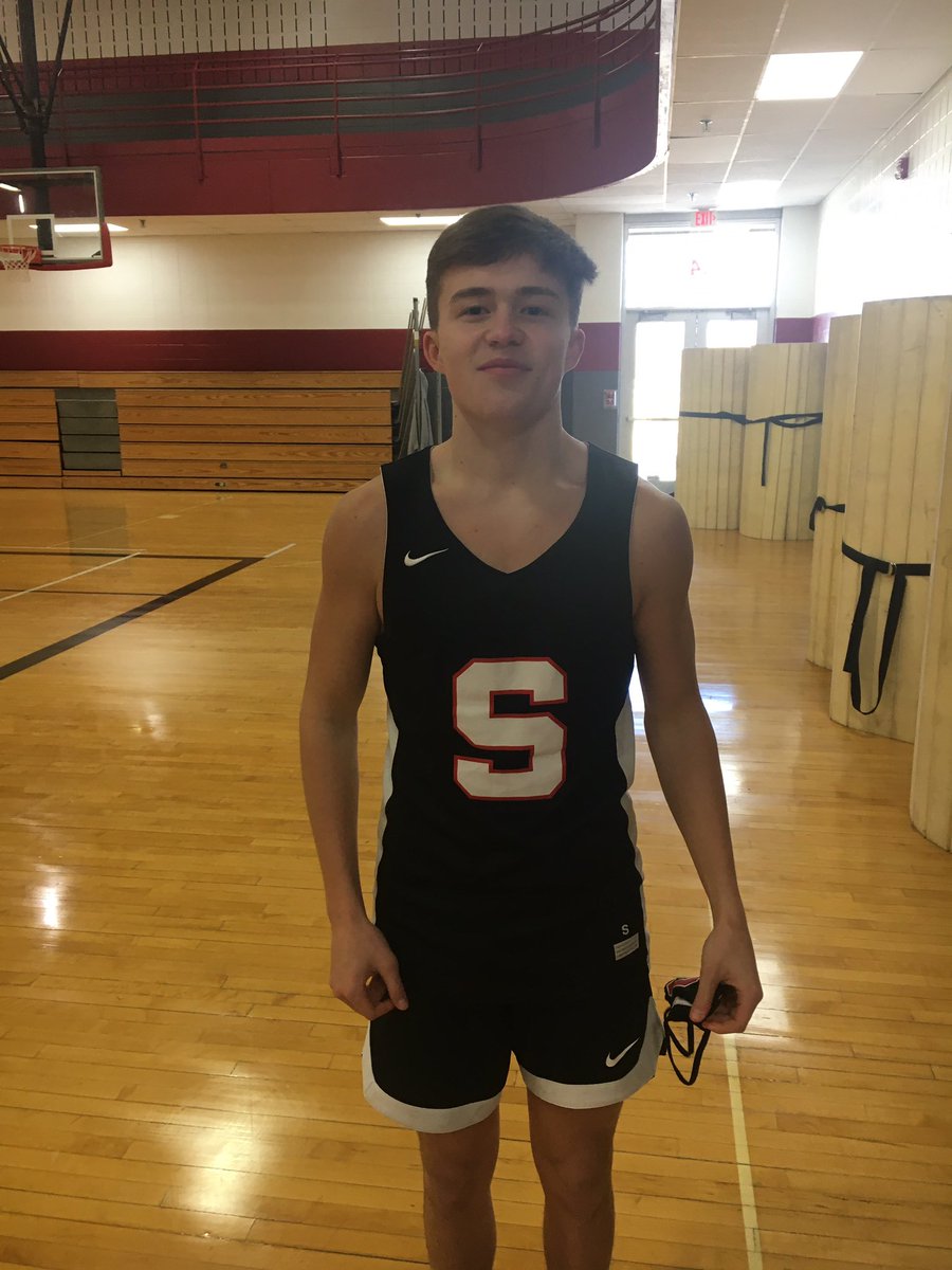 Introducing sophomore Nick Winning. His favorite teacher is Mrs.Henry. He loves eating Chicken 🍗 Nick would like to travel to Los Angeles or atleast back to Beverly Hills. Favorite NBA player is LaMelo Ball and favorite show is All American.  Interesting fact - plays golf!!