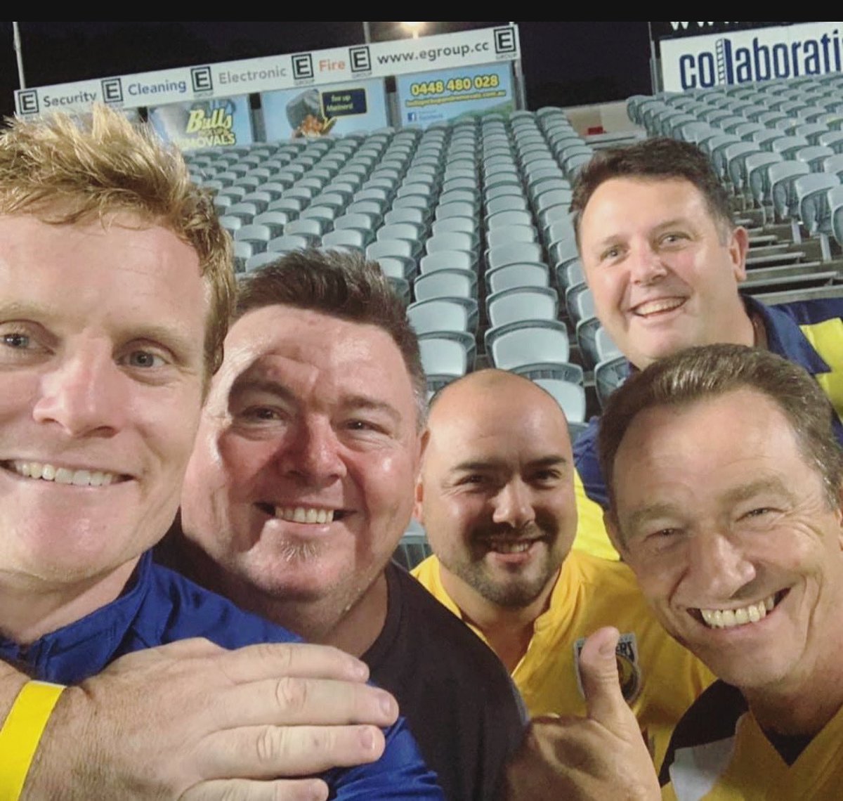 martinray_70's tweet photo. Couldnβt be happier for this legend (the one on the left not those other nuffies!). Couldnβt have come up with a better storyline for the game either! Photo taken pre covid too for those concerned π. Congrats legend #Simmo200 #CCMFC https://t.co/sbEimxVgmM