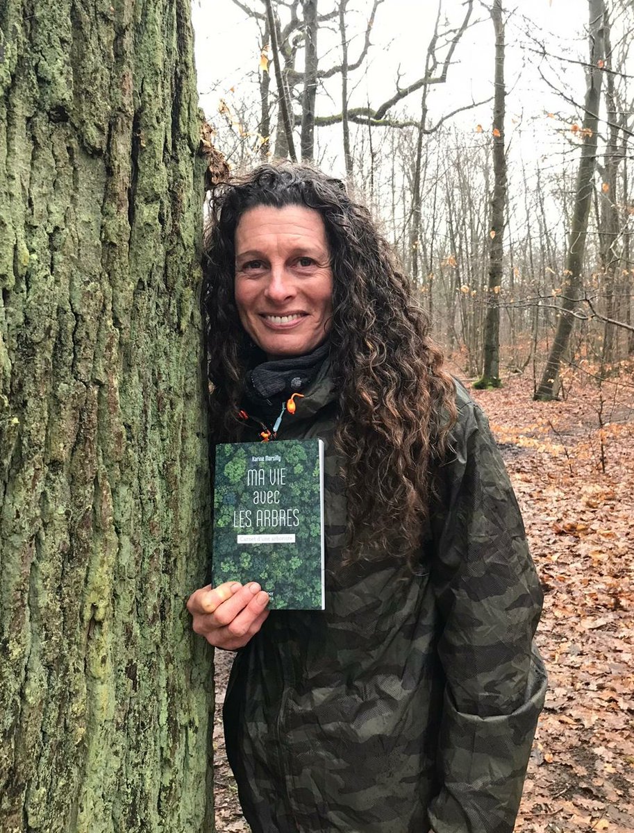 perdspasmapage's tweet photo. Tu vas apprendre comment lui parler, le comprendre et le chouchouter: ton arbre va devenir ton meilleur ami grâce à #karinemarsilly et son beau livre #mavieaveclesarbres. 🌲
@HarperCollinsFR https://t.co/kBRJYMHoqn