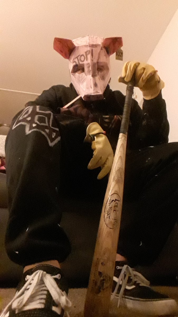 Col__Quesadilla's tweet photo. "You look like you're ready to fight back and make a difference. What do you say?"
-
AND DONE!!! I've finally completed my Protest Leader Cosplay from @watchdogsgame  By far the most comfortable cosplay I've made 👌🏽 (More 2 come) #WatchDogsLegion #WatchDogsCosplay @WatchDogs_UK https://t.co/MXLH91zV9i