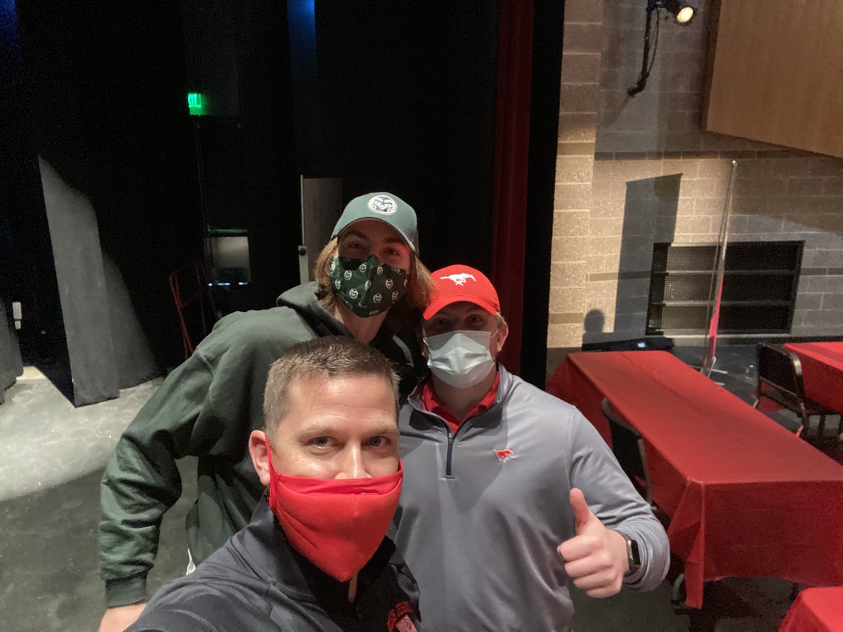 Regis Jesuit D-line going to represent at CSU and SMU. Congrats Clay and Matt.