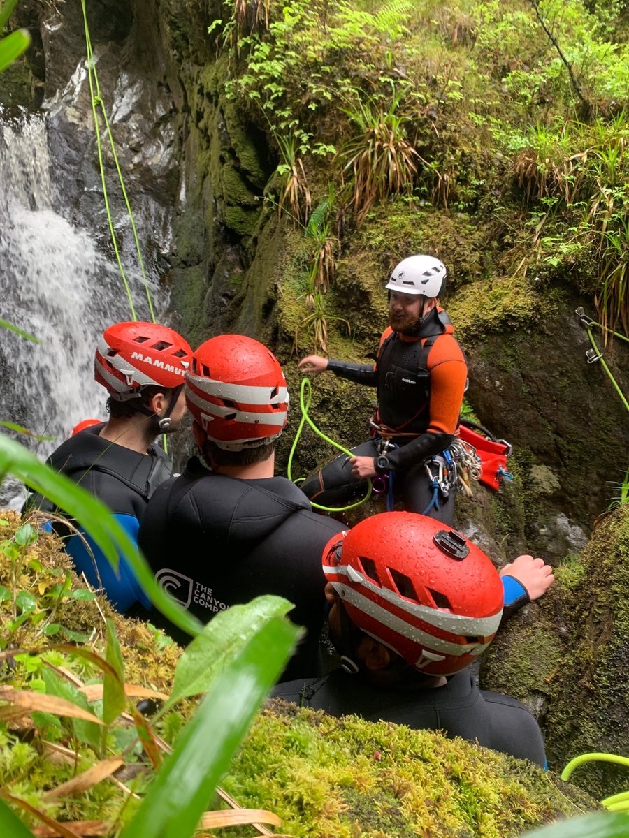 TheCanyoningCo's tweet photo. ❗We have limited spaces on our training courses this spring❗

To find out more about our training courses:
 https://t.co/3mzUdZPytR https://t.co/OwBbg8nO61
