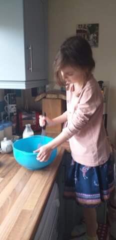 BeccyAustin29's tweet photo. @AlbertPyeRavens @MissLane21970 @SarahCa74592933 @stu290473 challenge accepted! Megan made scrambled egg on toast for her &amp; Daddy’s lunch today. Unfortunately I was at work so I missed out 🥚 🍳 🍞 https://t.co/wjrNQKEHMh