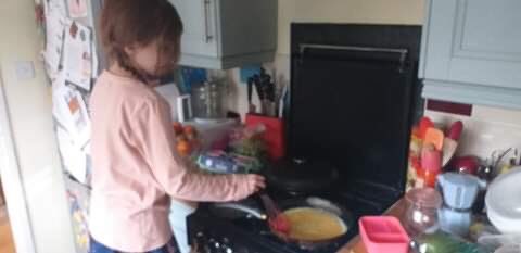 BeccyAustin29's tweet photo. @AlbertPyeRavens @MissLane21970 @SarahCa74592933 @stu290473 challenge accepted! Megan made scrambled egg on toast for her &amp; Daddy’s lunch today. Unfortunately I was at work so I missed out 🥚 🍳 🍞 https://t.co/wjrNQKEHMh