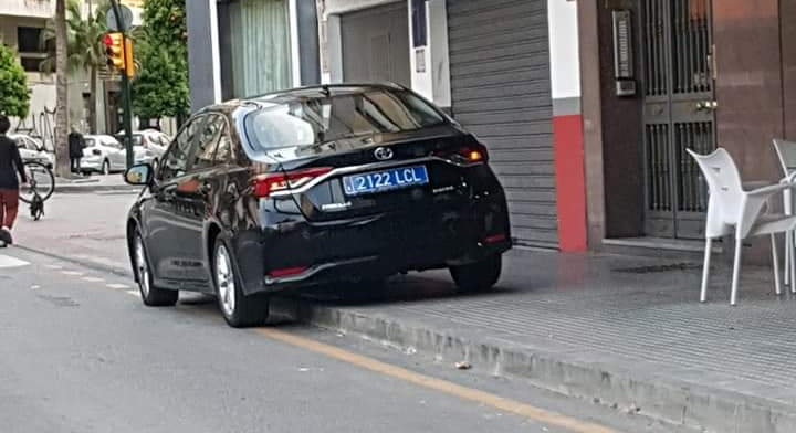 EliteTaxiMalaga's tweet photo. Primeras multas por la nueva ordenanza de Movilidad en Málaga:https://t.co/NAVj9En65h
Está muy bien, que sancionen, pero a las VTC que incumplen constantemente la ley,
¿"PA" cuando? 😏🤨🤔😤
@malaga
@pacodelatorrep
@AUMATMalaga @taxiunionmlg @unitaximalaga @AMATAMalaga
#ExcusasNo https://t.co/OGHuRmyAmn
