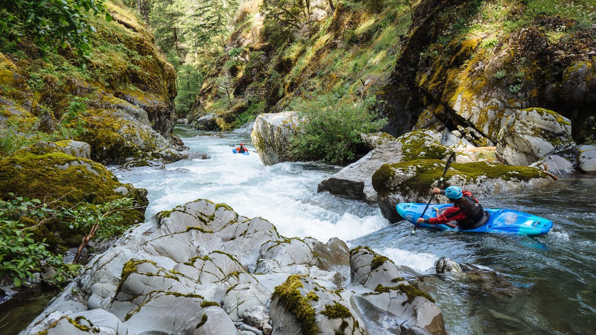 AmerWhitewater's tweet photo. @RonWyden This is big; so many beautiful #OregonRivers and we are thrilled to have @RonWyden as a leader for #WildAndScenicOregon https://t.co/GKfaIWdYO0