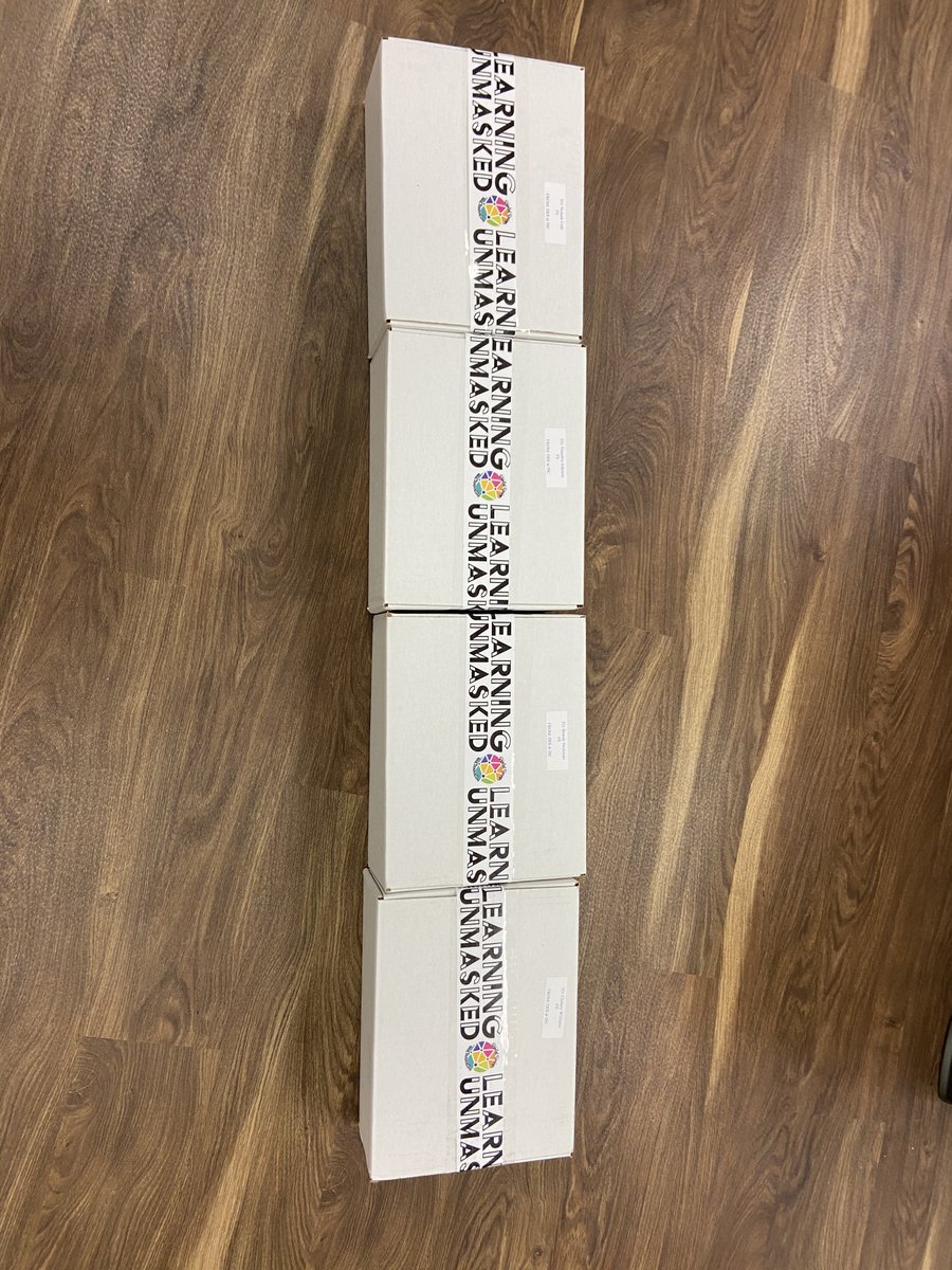 MelissaBalcom's tweet image. 🙌 Hooray for all the @HumbleISD_FE who received their swag for @HumbleISD_DDI&apos;s first VIRTUAL Unconference!  #LearningUNmasked