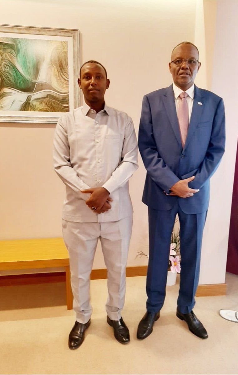 Asc Sxbadeyda Twitter-ka Meelkastoo aad Dunida ka Joogtaan Waxaan Idiin leeyahay Habeenku Ha idiin Wacnaado.