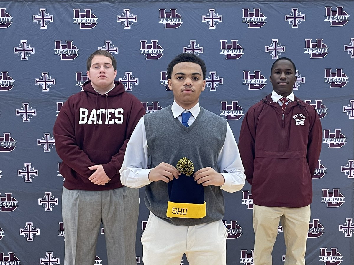 Congratulations to the Cubs who have committed to play football at the next level! There will be more to come. #AMDG <a href="/Dev0321/">Devon Wright</a> @drew_kremhelmer <a href="/martin_azola/">Azola Martin</a> <a href="/elijahrikard3/">Elijah Rikard</a>