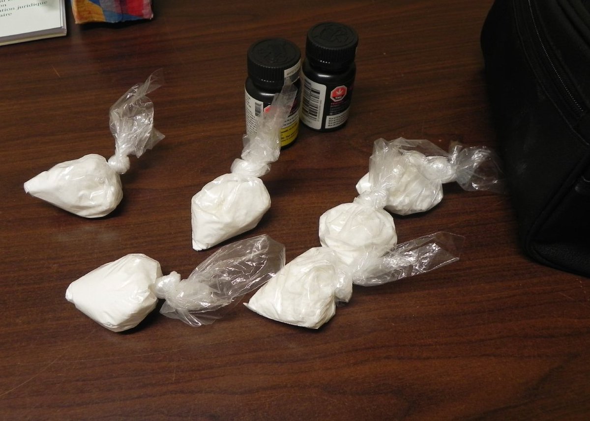 rcmpmb's tweet photo. Did you lose a black toiletry bag at a gas station in Ashern on Feb 1? Lucky for you, we have it!

Contains 2 packs of smokes, 2 bottles of cannabis capsules &amp; 6oz cocaine.

Call RCMP at 204-768-2311 to arrange for pickup!  #rcmpmb https://t.co/pPd1Npbojn