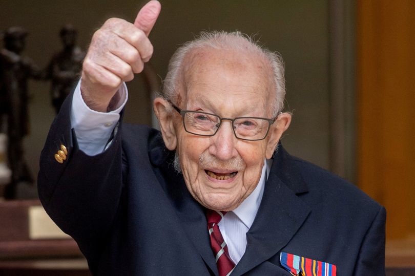 British public pay tribute to Captain Sir Tom Moore who 'inspired a nation'
