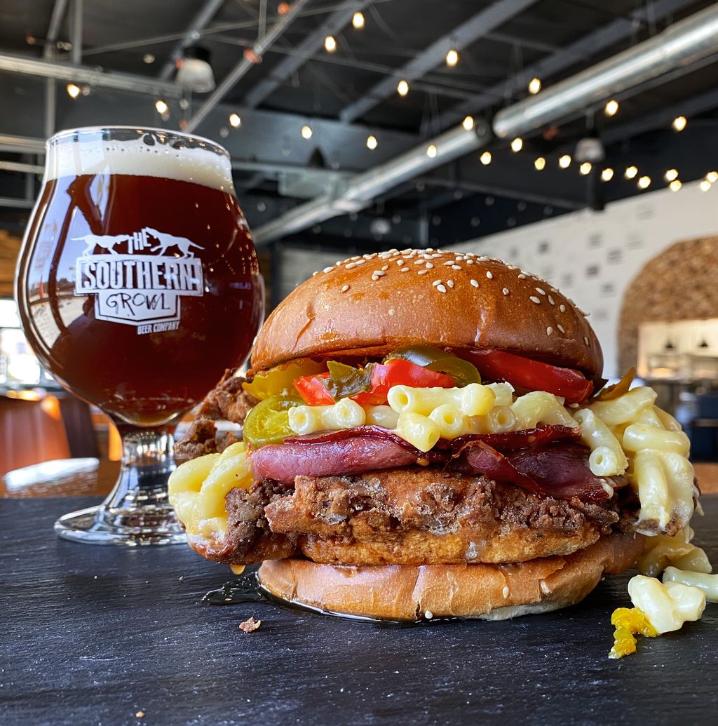 Our Special Chicken Sando this week is the They Did The Muenster Mac! Pair with the Right Dog Red Ale